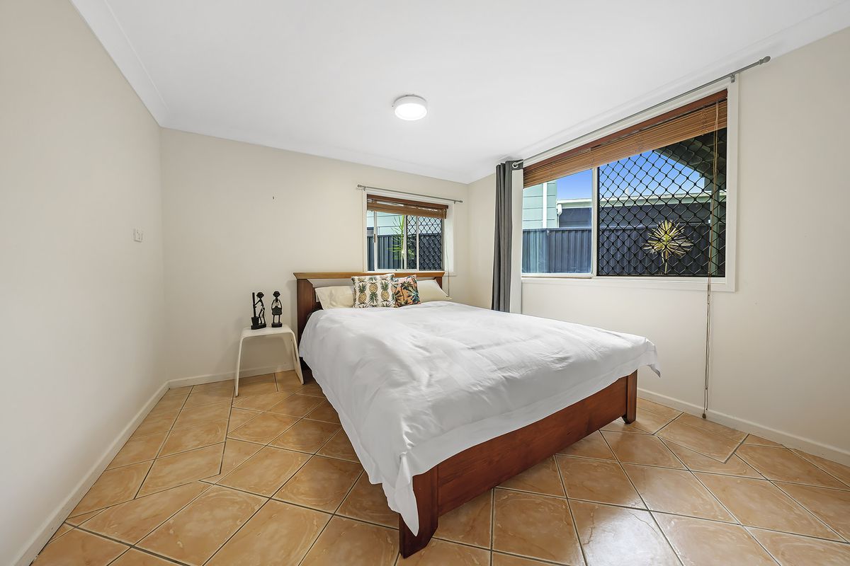 32 Mainsail Street, Currumbin Waters