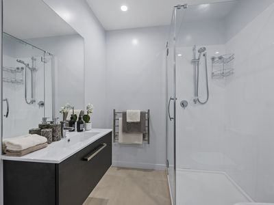 401/74 Anzac Street, Takapuna