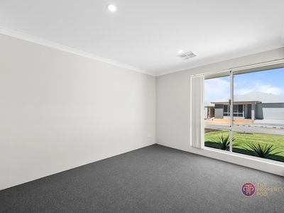 25 Cornelian Avenue, Golden Bay