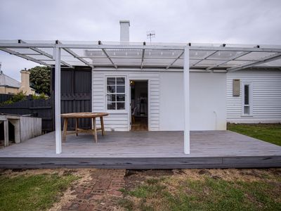 8 Hood Street, Warrnambool