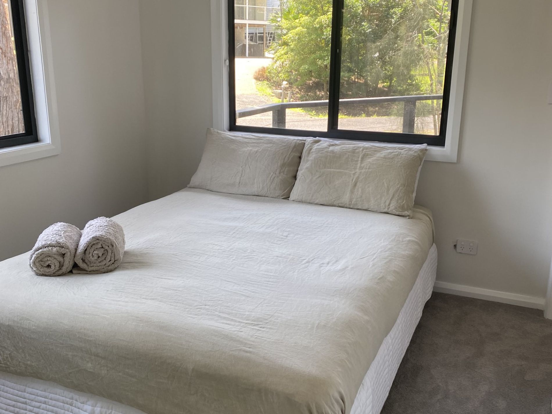 4 Valley Road, Smiths Lake