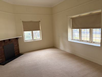 6 Lynch Street, Parkes