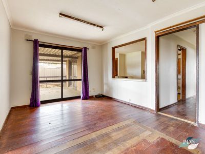 2 Riverside Avenue, Werribee