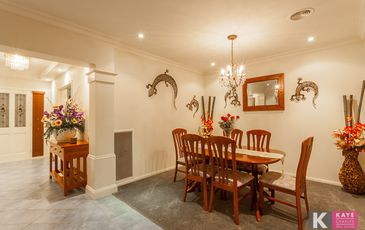 13 Castle Court, Beaconsfield