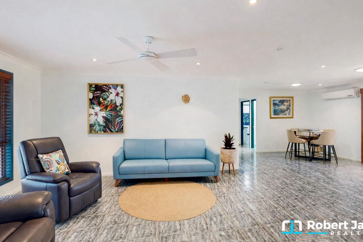 13 Driver Court, Tewantin