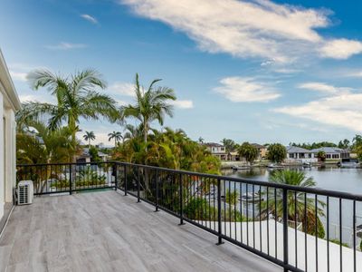 10 Prosperity Drive, Helensvale