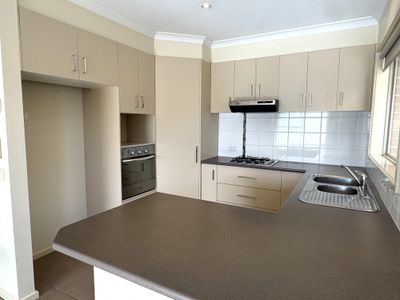2 Francis Avenue, Newcomb