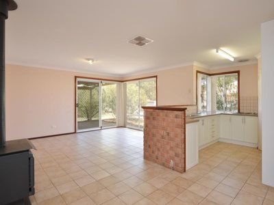 4 Jarvis Place, Hannans
