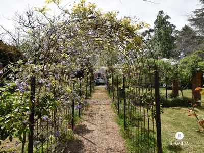 19 Kurrajong Way, Beechworth