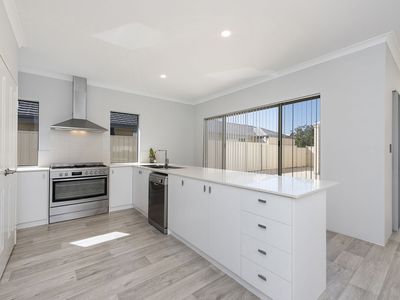11 Glenbawn Vista, Lakelands