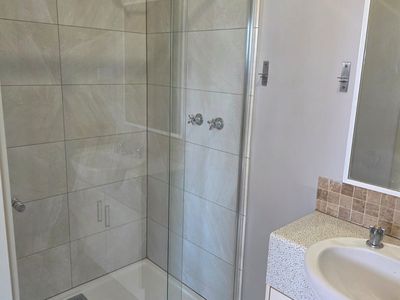 3 Ashburton Avenue, Manor Lakes