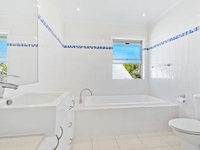 2 / 15 Moola Street, Hawks Nest