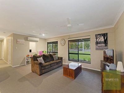 2 Octagonal Crescent, Kelso