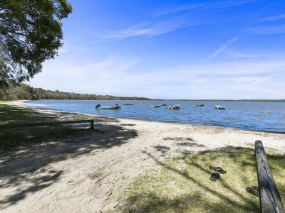 28 Pines Avenue, Cooroibah