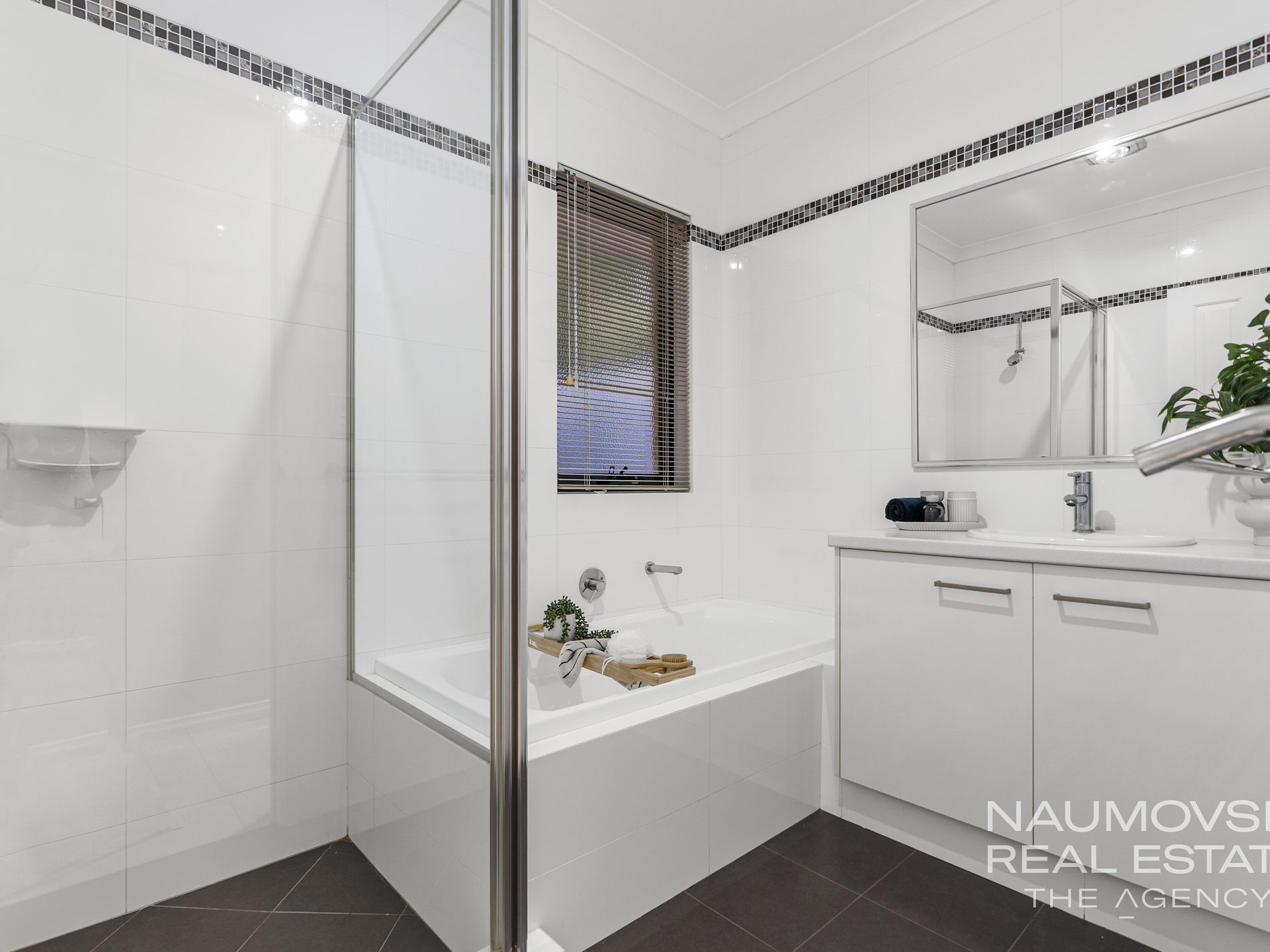 27B Canara Road, Westminster