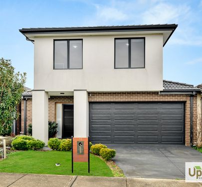 10 Trainers Way, Clyde North
