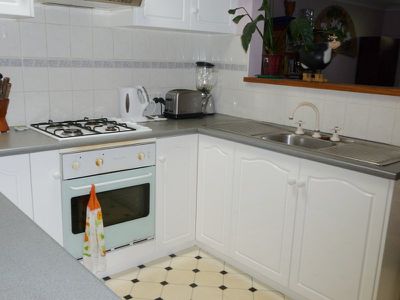 353 Woodstock Court, East Albury