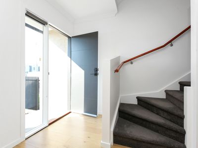 8 Wetland Drive, Williamstown