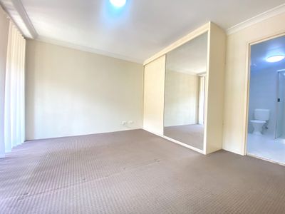 5/181 Hawkesbury Road, Westmead