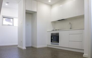 Flat A / 742 Bourke Street, Redfern