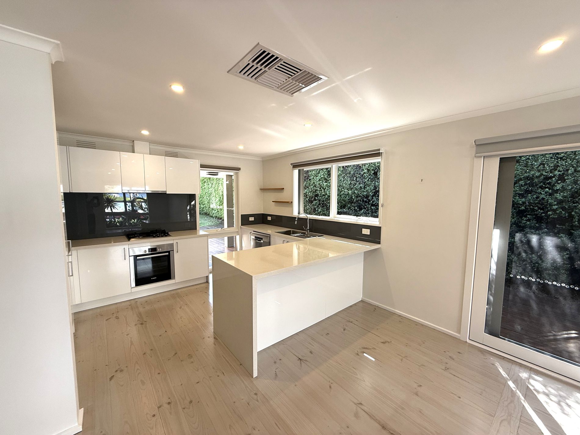 171 Somers Avenue, Macleod