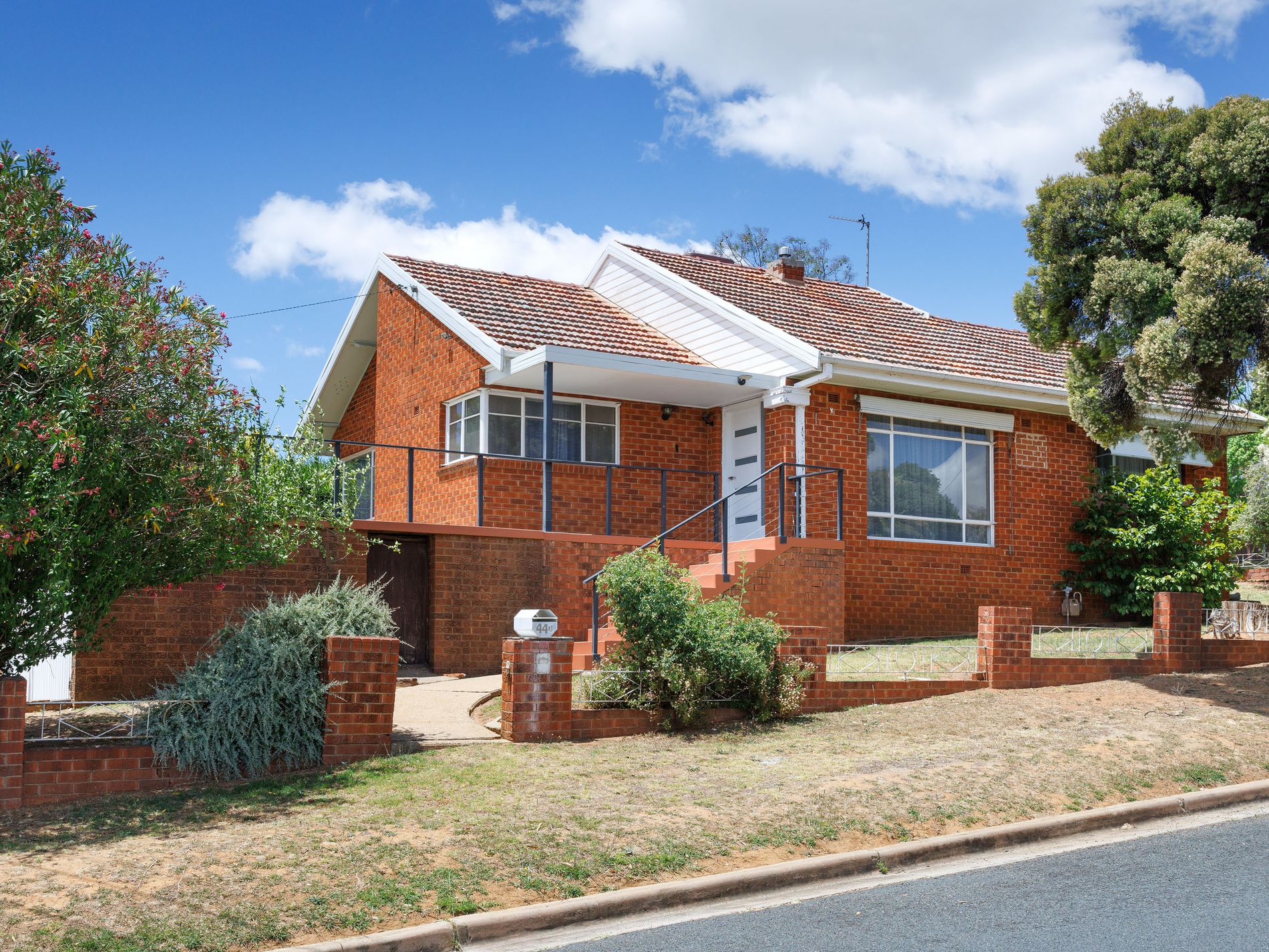 446 ROSE STREET, Lavington