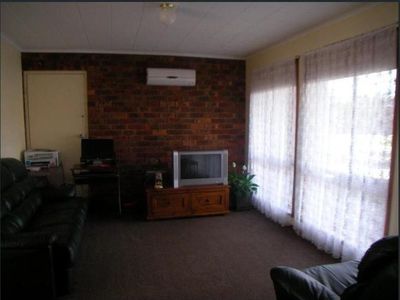 14 Pannam Drive, Hoppers Crossing