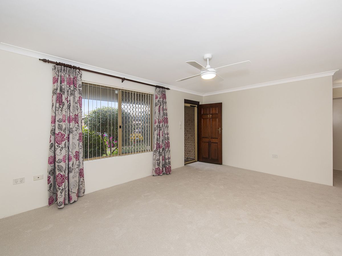 57 / 2 THEAKSTON GREEN, Leeming, Leeming - Thumbnail 3