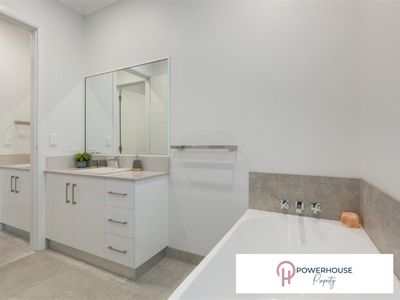 46-48 Ernest Street, Innisfail