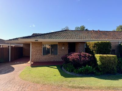 23 / 2 Theakston Green, Leeming