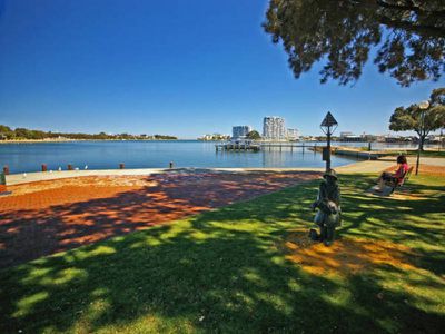 53 Wyeree Rd, Mandurah
