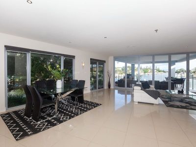 90 Monaco Street, Broadbeach Waters