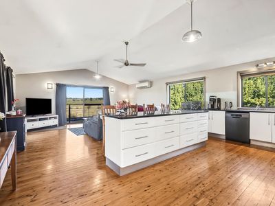 619 Woodville Road, Binda