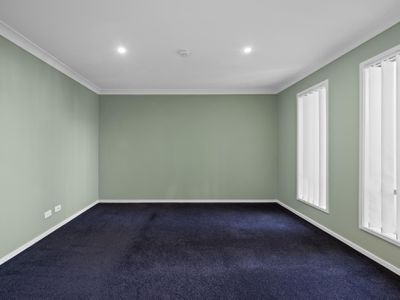 3 / 4 Banksia Road, Coomera