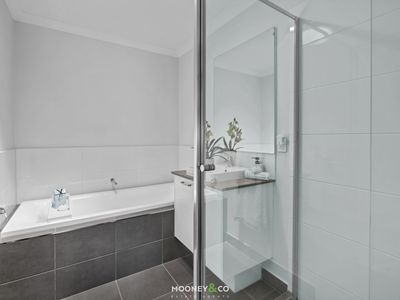 63 Ramlegh Boulevard, Clyde North