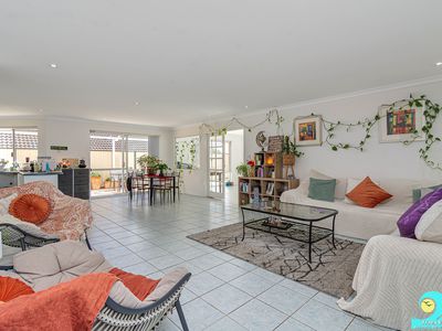 11 Pebbly Way, Clarkson