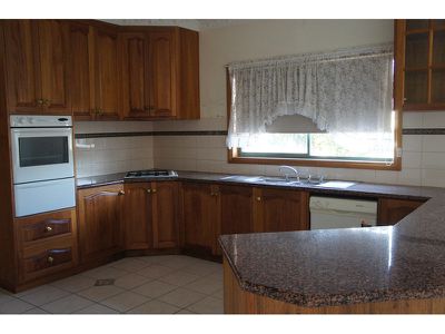 27 Citrus Avenue, Horsham