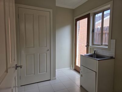 2 / 23 Mayfield Grove, Altona Meadows