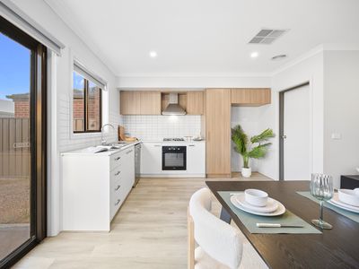 24 Uxbridge Street, Werribee