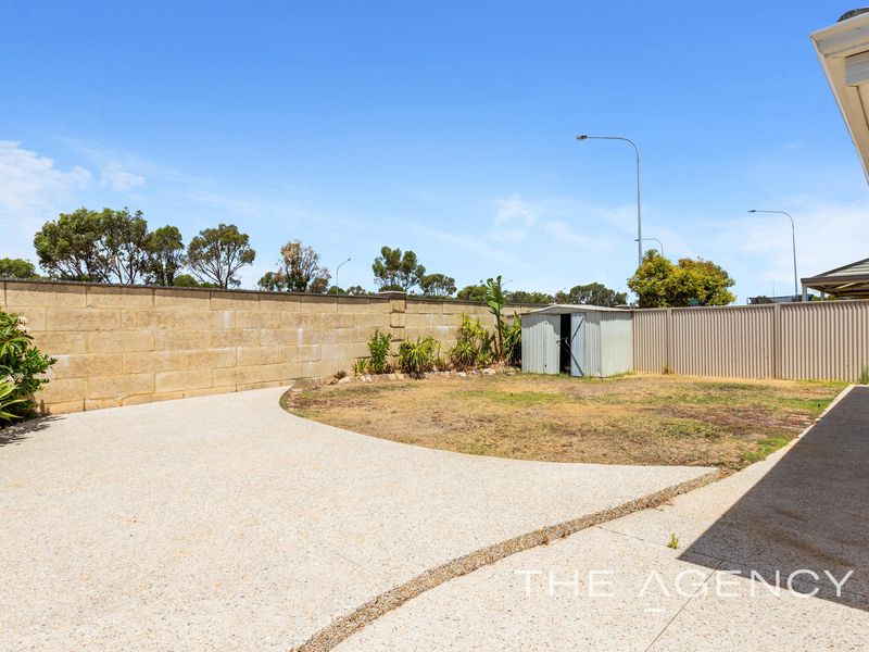 30 Hayeswater Circuit, Waikiki