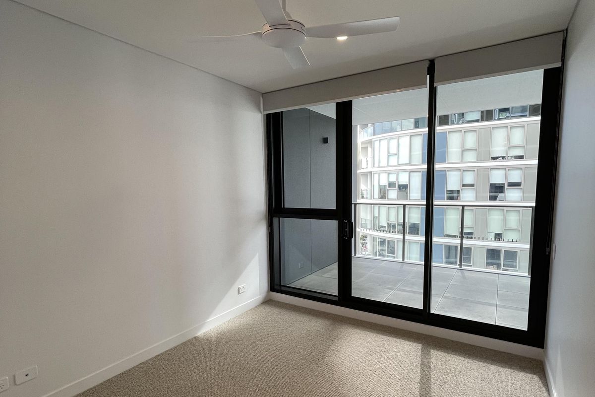 1601 / 8 Chambers Court, Epping