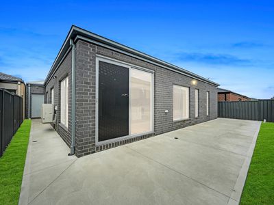 20 Kutjera Street, Manor Lakes