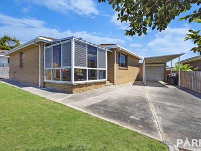 11 Leslie Grove, Prospect Vale