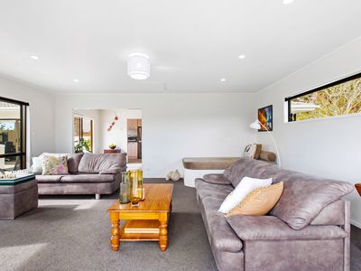24 Adam Sunde Place, Glen Eden