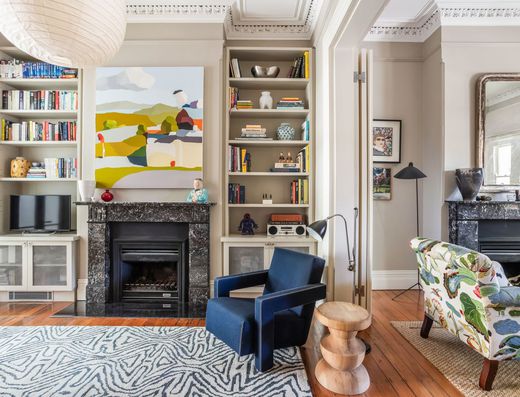 Spacious Woollahra Terrace with Modern Features