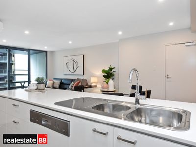 99 / 172 Railway Parade, West Leederville