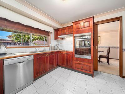 4 Adolphus Close, Hinchinbrook