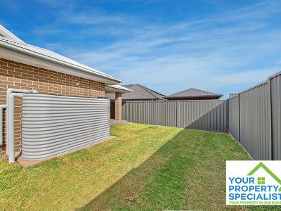 5 Ewing Loop, Oran Park