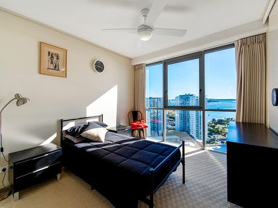 168 / 105 Scarborough Street, Southport