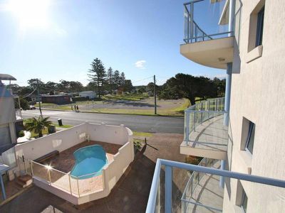 9 / 1 Beach Road, Hawks Nest